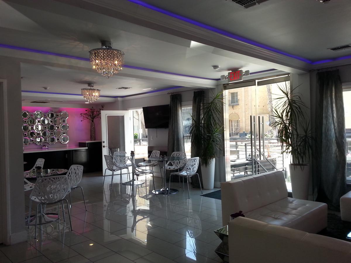Hotel Hollywood Vip 2*