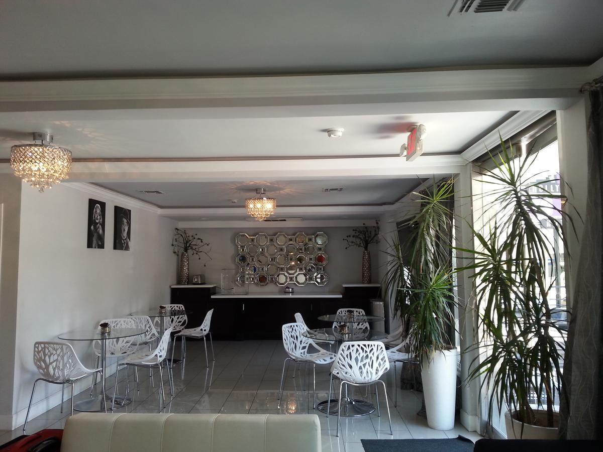 Hotel Hollywood Vip 2*